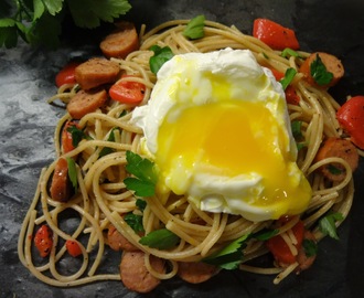 Spaghetti med chorizo & posjert egg ♪