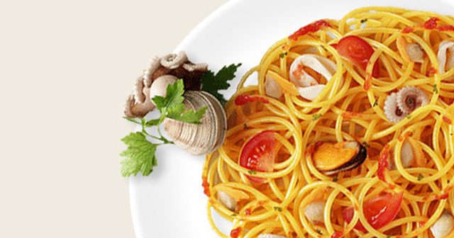 Spaghetti n.5 med calamares, blekksprut og muslinger