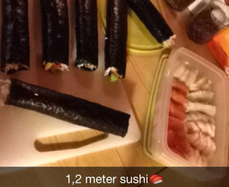 Sushi LOVE Sushi LOVE Sushi LOVE