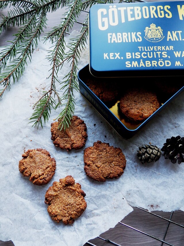 8 Miljövänliga och hållbara julklappar! // Hembakade cookies i vintage-bur