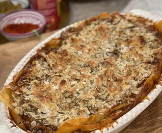 Middagas Tips- Aubergine lasagne toppad med mandlar