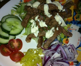 Hemmagjord kebabsallad