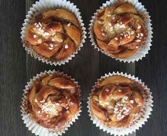 Kanelbullar med vaniljkräm