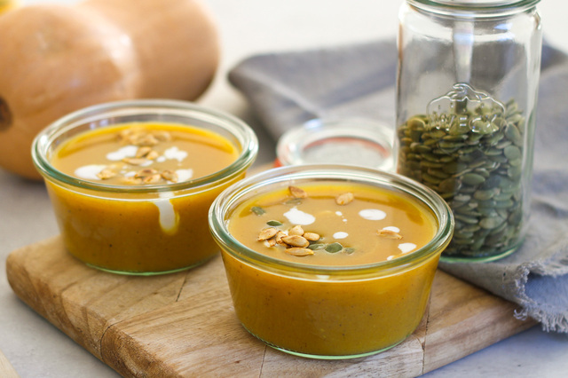 Mejerifri soppa med butternut-pumpa