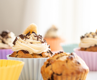 Bananmuffins med lönnsirap och choklad