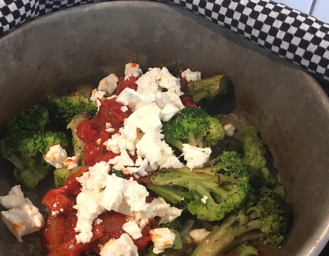 Sommarmat - Rostad broccoli med chorizo och fetaost, 4 port