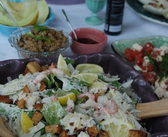 Potatis- och räksallad med caesarsmak