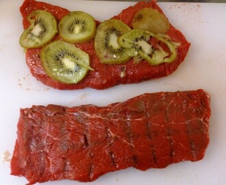 Att möra kött med kiwi och en kanongod rödvinssky