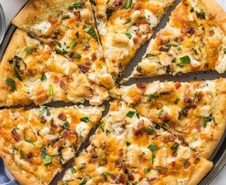 Chicken Alfredo Pizza