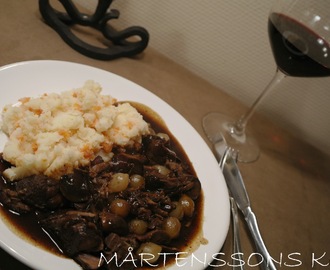 Bouef Bourgignon i potten.