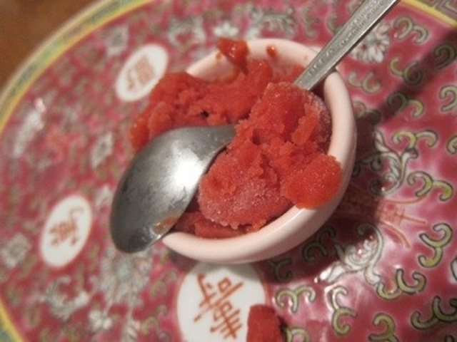 Roséwine sorbet with raspberry and mango