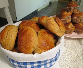 Morotsbröd, Päronmuffins och fin ledig dag!