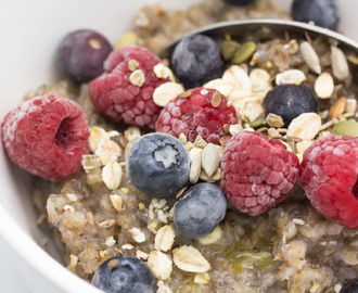 Rye Flakes-Chia Porridge