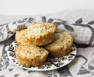 Bread Muffins with Garlic & Herbs