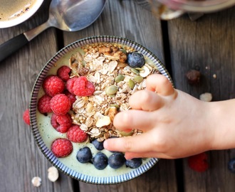 Greenilicious smoothie in a bowl