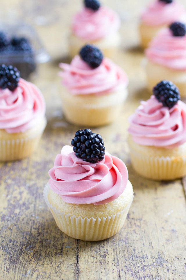 Blackberry Cupcakes