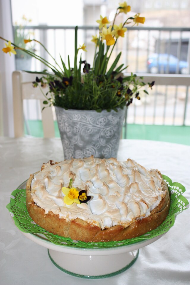 Grandma’s Lemon Meringue Pie (Citron och marängpaj)