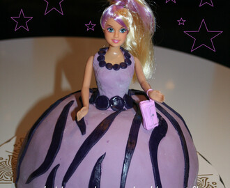 Barbie cake!