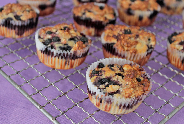 Blåbärsmuffins med smultopping LCHF