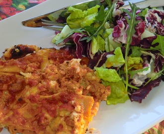 Glutenfri lasagne med hönsfärs och blomkålspuré