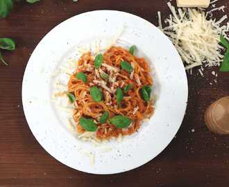 Krämig snabb tomatpasta