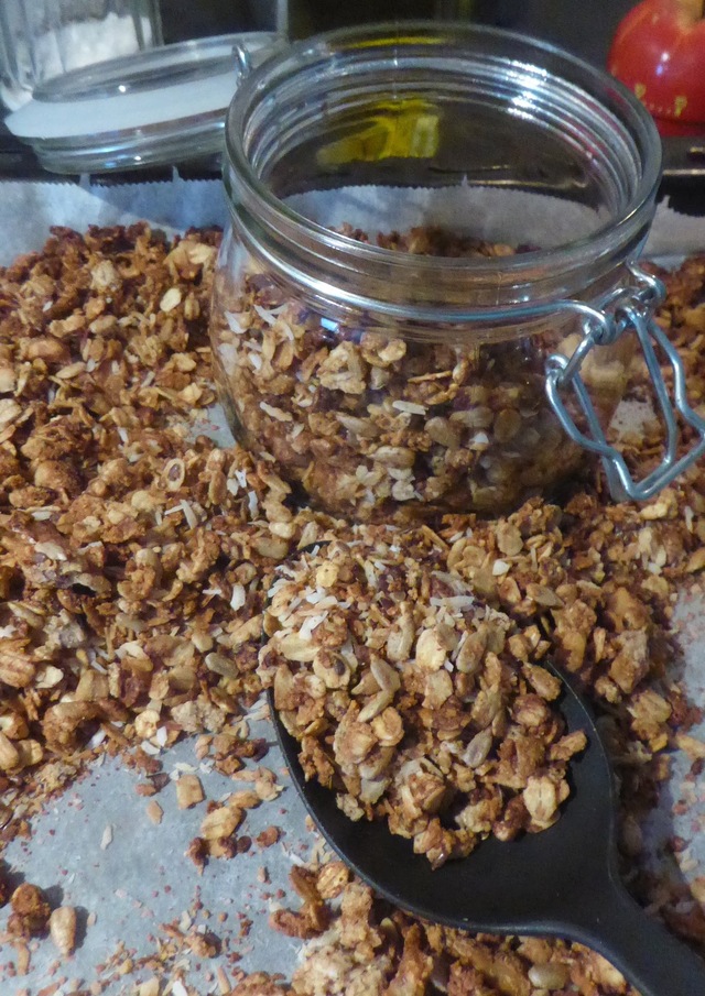 Crunchy granola