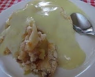 Äppelpaj med hemmagjord vaniljsås