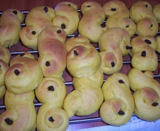 Lussekatter med mandelmassa