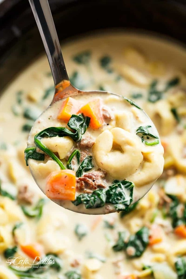 Slow Cooker Creamy Tortellini Soup