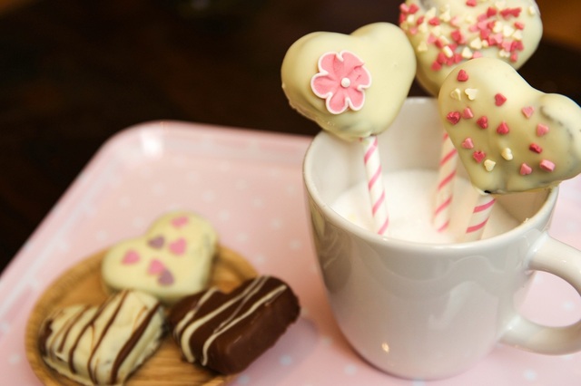 Enkla cake pops till Alla Hjärtans Dag