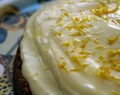 Födelsedag och Earl Grey-kaka med citronfrosting