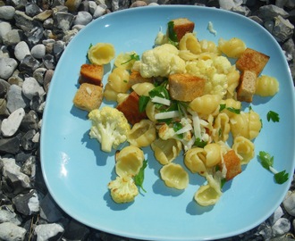 Blomkålspasta - vegetarisk lunch.