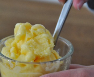 Frozen Yoghurt med Mango