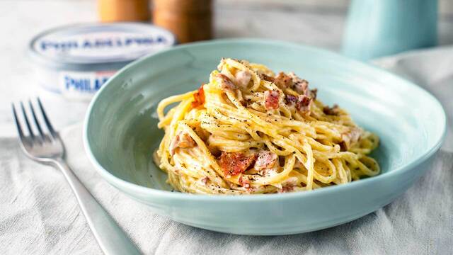 Familjens enkla carbonara med Philadelphia