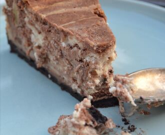 Chunky monkey cheesecake