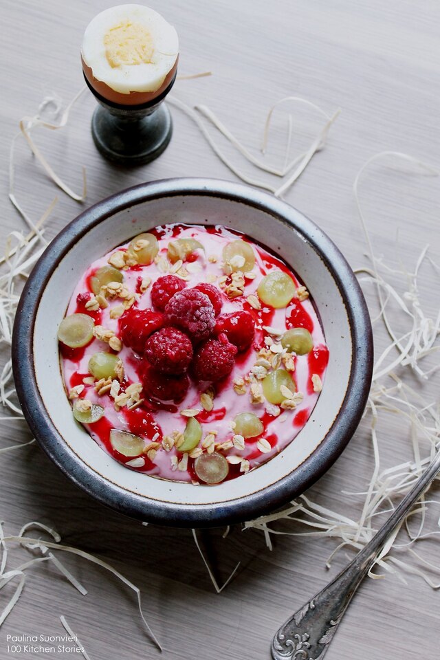 Lactose Free Raspberry and Passionfruit Smoothie Bowl