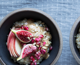 Buckwheat & quinoa porridge with vanilla and cardamom