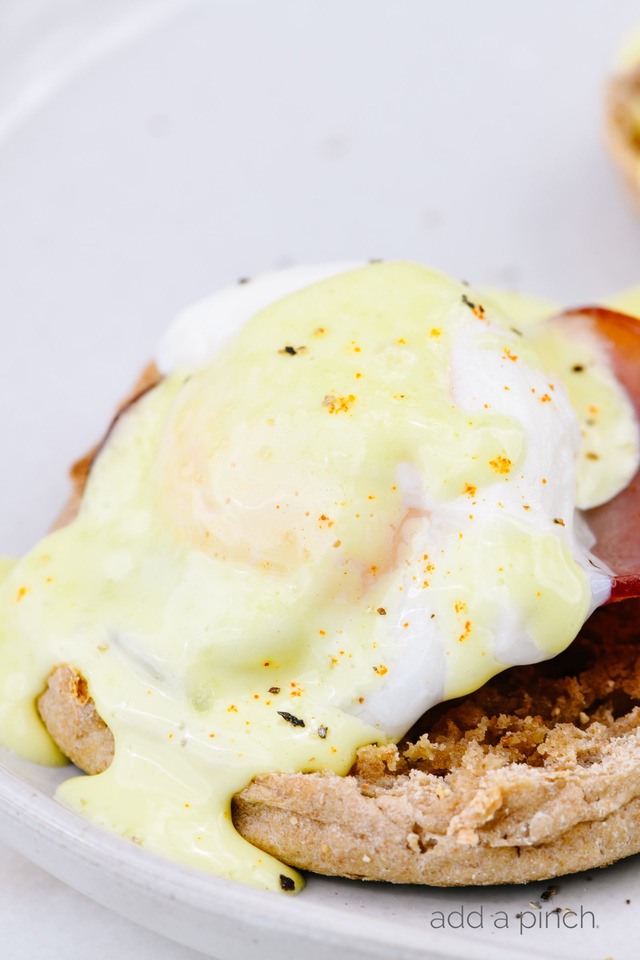 Easy Eggs Benedict Recipe