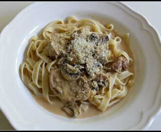 Fläskfilé med champinjoner och gorgonzola