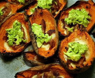 Sweet potato skins med mozzarella, knaperstekt bacon & guacamole