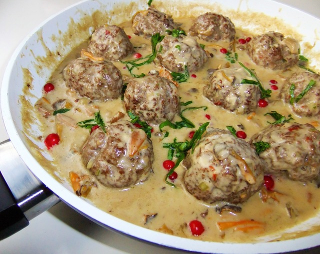 Köttbullar med svampsås