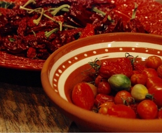 Fjolårets sista tomater till middag
