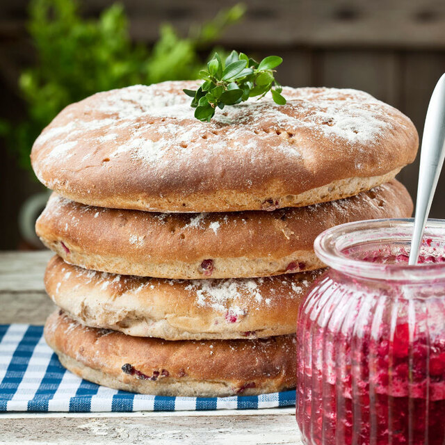 Lingonbröd med rågsikt