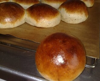 Släta bullar och semlor