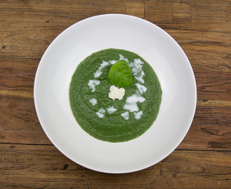 Spinach Cauliflower Coconut Puree Soup