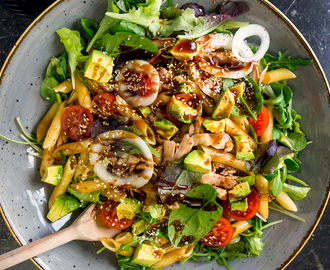 Kycklingsallad med hoisindressing