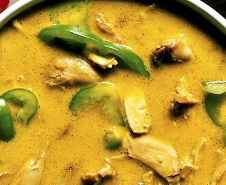 Kycklingsoppa med curry