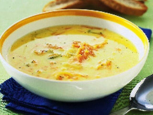 Snabba morotssoppanEn god och mycket enkel soppa som, dessutom är billig. Den görs helt klar på bara 10 minuter. Passar att servera till lunch eller middag, gärna med plättar efteråt.