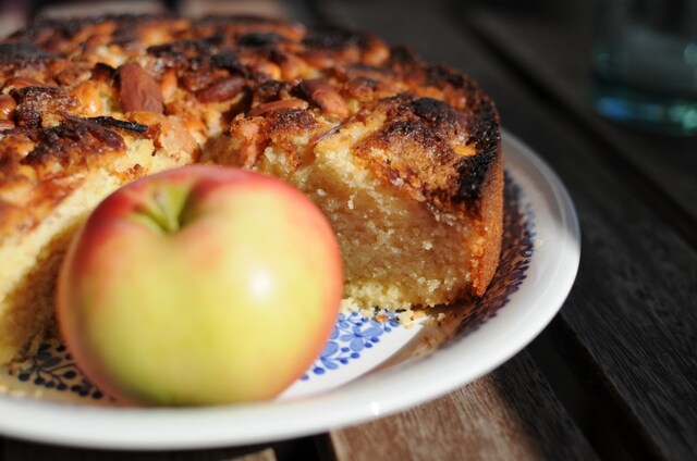Glutenfri äppelkaka med svenska äpplen