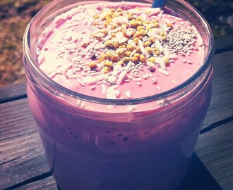 Jordgubbs och Cashew Kokos Smoothie